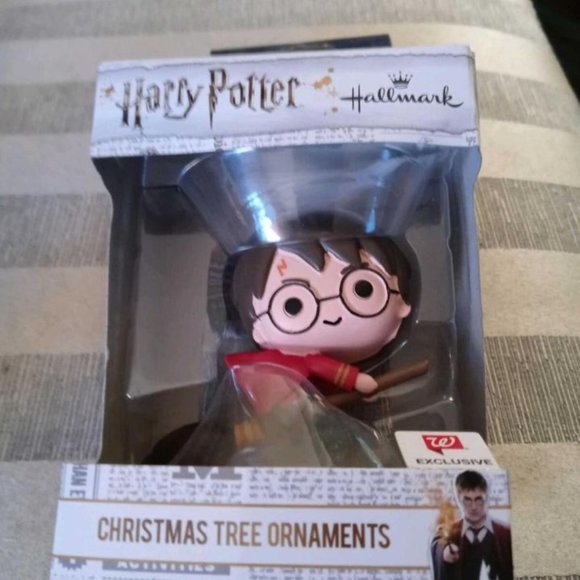 Harry Potter Hallmark Christmas Ornament - Picture 1 of 1